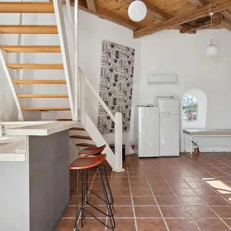 Дом отдыха 4 Bedroom In